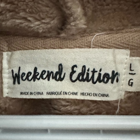 soft cotton fleece, plush texture, WEEKEND EDITION 🐻 - Picture 3 of 3